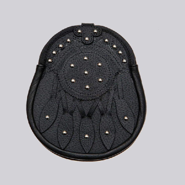 Studded Targe Black Leather Sporran With Free Chain Belt